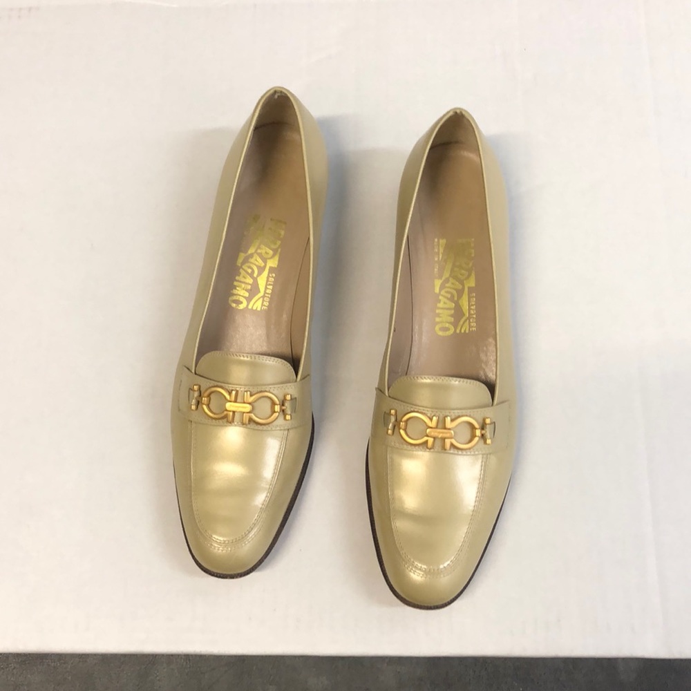 Gold tone size 10 narrow Ferragamo shoes